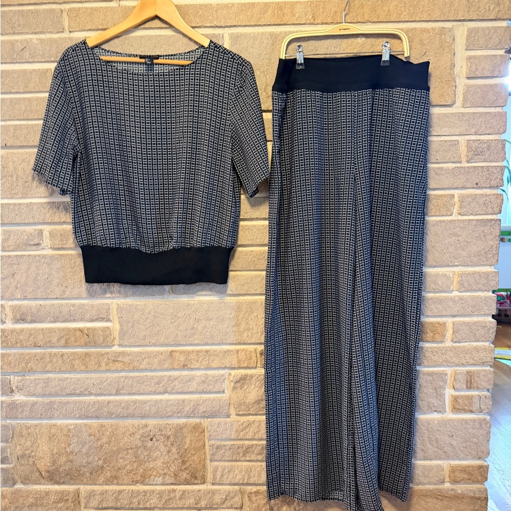Adrienne Vittadini Black and White Co-ord Set